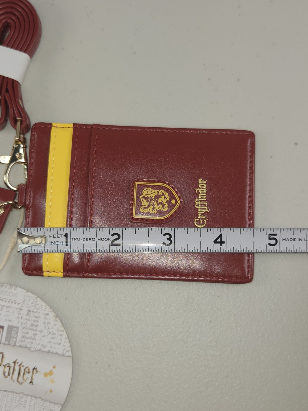 NWT Harry Potter Gryffindor Burgundy and Yellow Wallet Multiple Card Holders - Picture 4 of 9